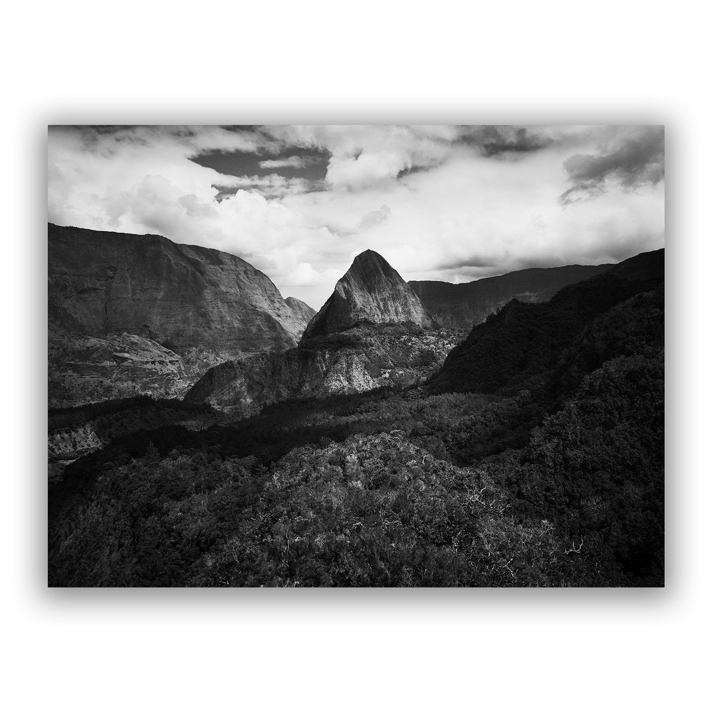 Cirque De Mafate 1